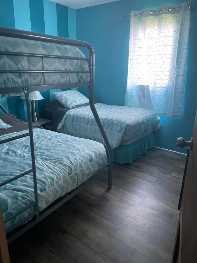 Lake Point Motel Марблхед Экстерьер фото
